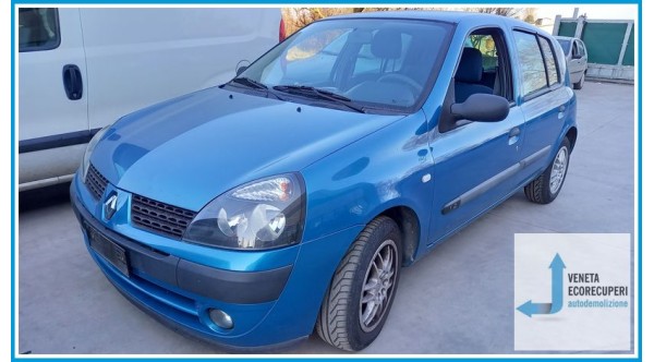 RENAULT CLIO 2a Serie  del 2003 parti usate e ricambi - Tipo Motore D7FG7