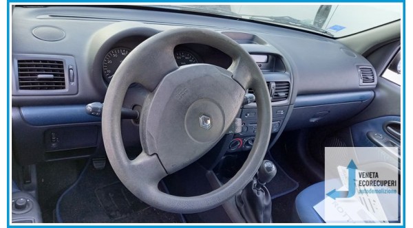 RENAULT CLIO 2a Serie  del 2003 parti usate e ricambi - Tipo Motore D7FG7