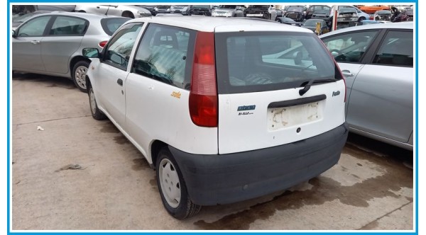 FIAT PUNTO 1a Serie  del 1999 parti usate e ricambi - Tipo Motore 176B2000