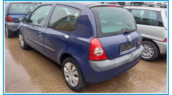 RENAULT CLIO 2a Serie  del 2003 parti usate e ricambi - Tipo Motore D4FG7