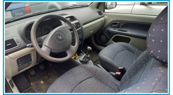 RENAULT CLIO 2a Serie  del 2003 parti usate e ricambi - Tipo Motore D4FG7