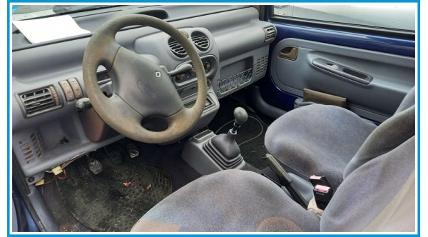 RENAULT TWINGO 1a Serie  del 1997 parti usate e ricambi - Tipo Motore D7FB7