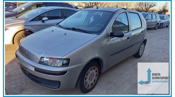 FIAT PUNTO 1N/1P del 2000 parti usate e ricambi - Tipo Motore 188A4000