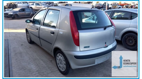 FIAT PUNTO 1N/1P del 2000 parti usate e ricambi - Tipo Motore 188A4000