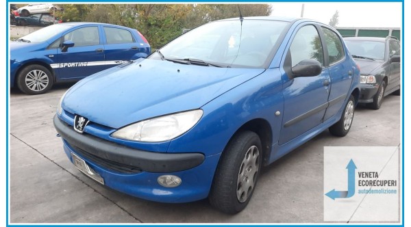 PEUGEOT 206  del 2000 parti usate e ricambi
