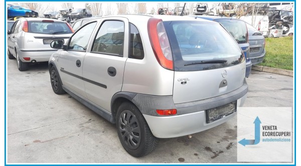 OPEL CORSA X01 del 2001 parti usate e ricambi - Tipo Motore Z10XE