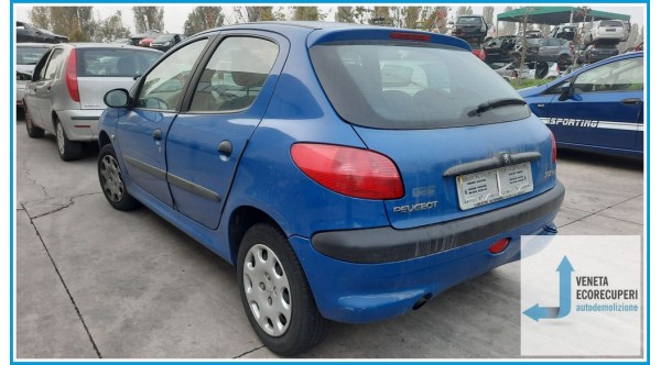 PEUGEOT 206  del 2000 parti usate e ricambi