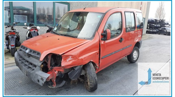 FIAT DOBLO' CARGO 2W del 2005 parti usate e ricambi - Tipo Motore 223A7000