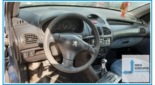PEUGEOT 206  del 2000 parti usate e ricambi