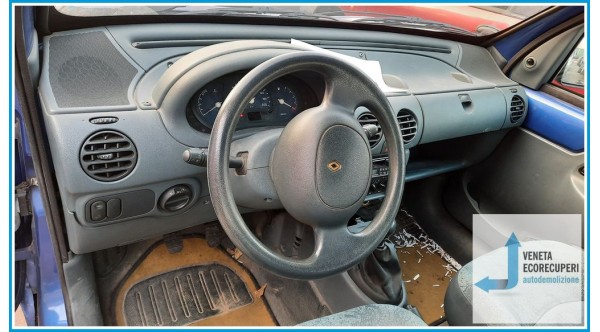 RENAULT KANGOO  del 1999 parti usate e ricambi - Tipo Motore D7FD7