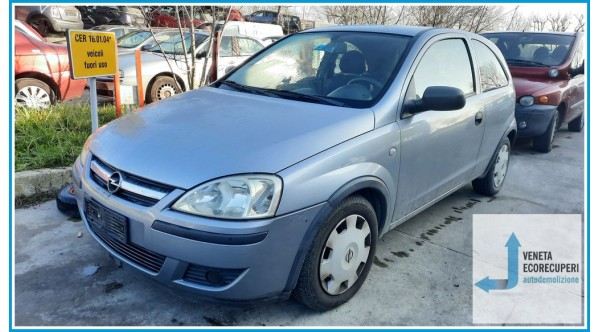 OPEL CORSA X01 del 2005 parti usate e ricambi - Tipo Motore Z13DT
