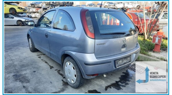 OPEL CORSA X01 del 2005 parti usate e ricambi - Tipo Motore Z13DT