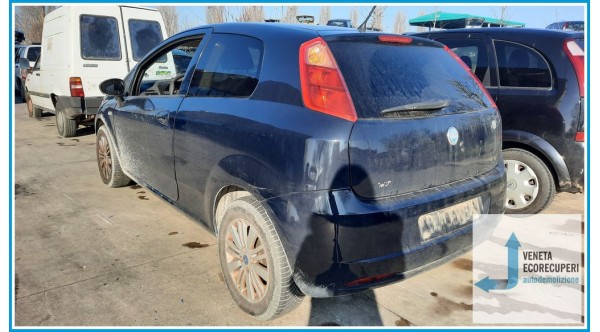 FIAT GRANDE PUNTO VAN 2Y del 2007 parti usate e ricambi - Tipo Motore 199A2000