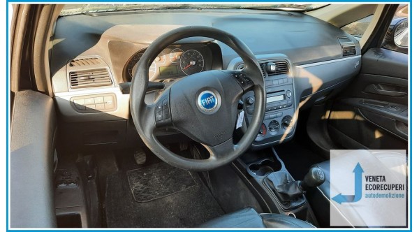 FIAT GRANDE PUNTO VAN 2Y del 2007 parti usate e ricambi - Tipo Motore 199A2000