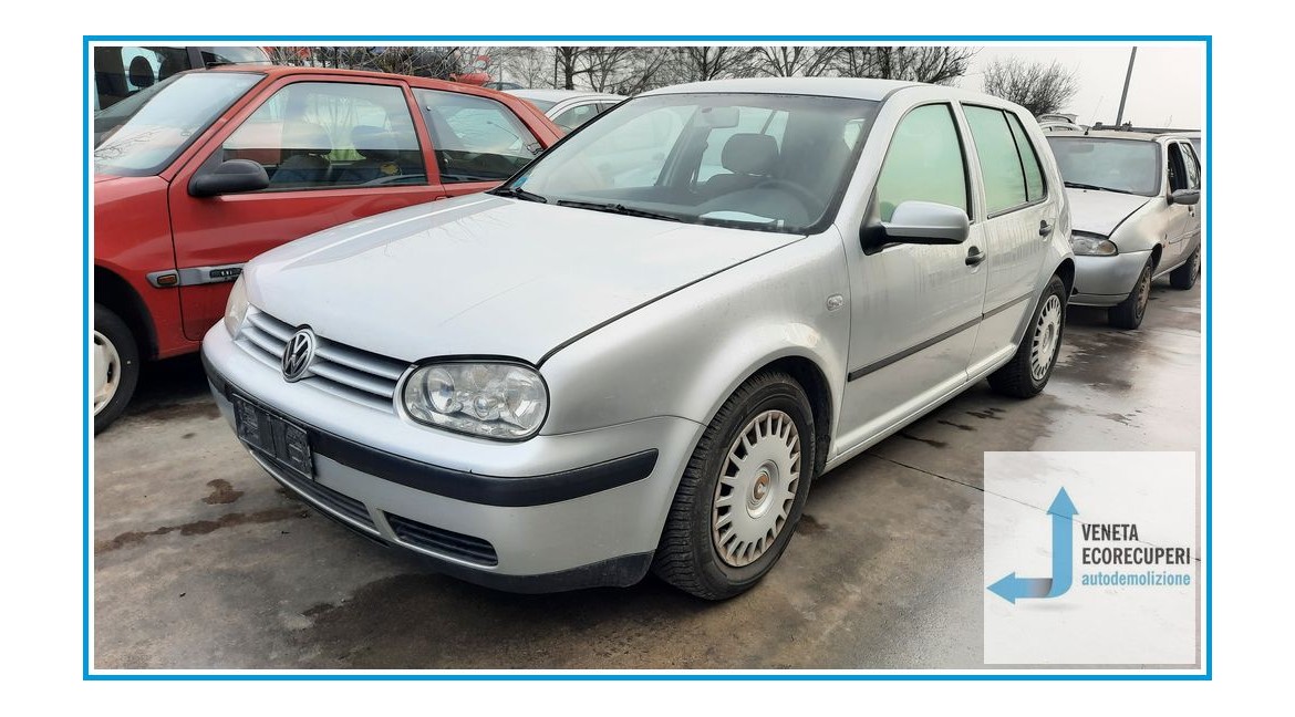 VOLKSWAGEN GOLF 1J del 2002 parti usate e ricambi - Tipo Motore AXR