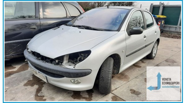 PEUGEOT 206  del 2002 parti usate e ricambi - Tipo Motore KFW