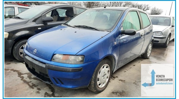 FIAT PUNTO 1N/1P del 2000 parti usate e ricambi - Tipo Motore 188A4000