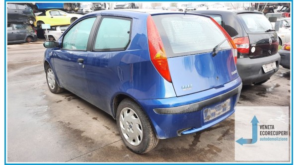 FIAT PUNTO 1N/1P del 2000 parti usate e ricambi - Tipo Motore 188A4000