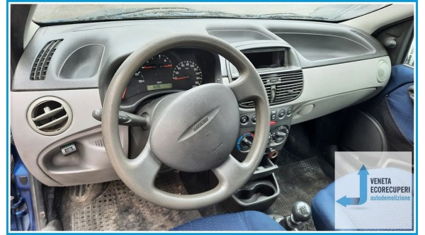 FIAT PUNTO 1N/1P del 2000 parti usate e ricambi - Tipo Motore 188A4000