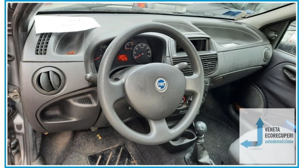 FIAT PUNTO 1N/1P del 2005 parti usate e ricambi - Tipo Motore 188A4000