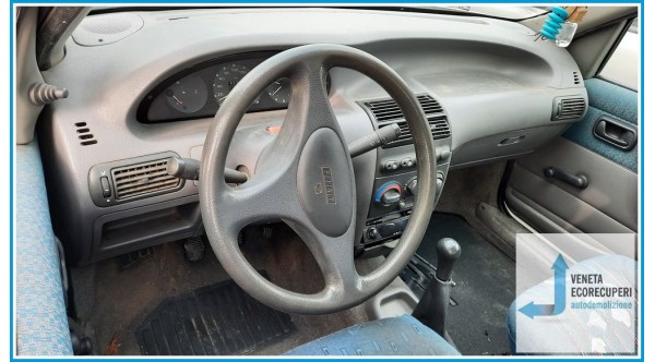 FIAT PUNTO 1a Serie  del 1997 parti usate e ricambi - Tipo Motore 176B2000
