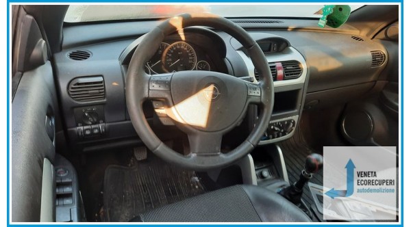 OPEL TIGRA X04 del 2005 parti usate e ricambi