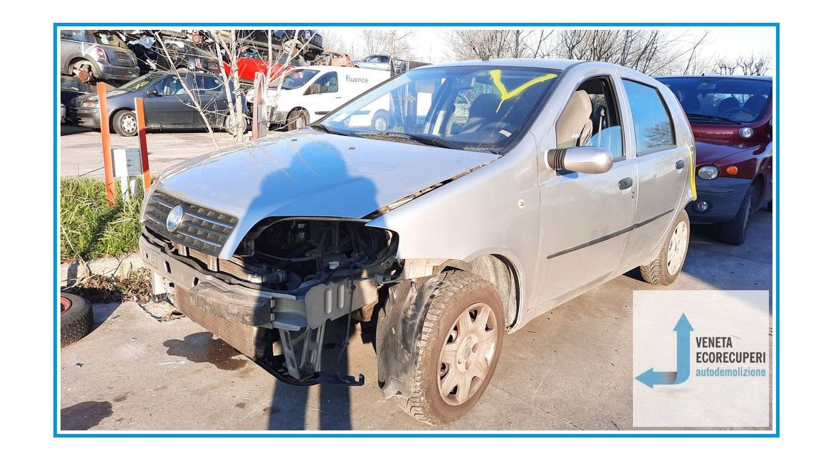 FIAT PUNTO 1N/1P del 2003 parti usate e ricambi - Tipo Motore 188A4000