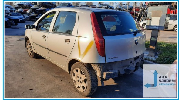 FIAT PUNTO 1N/1P del 2003 parti usate e ricambi - Tipo Motore 188A4000