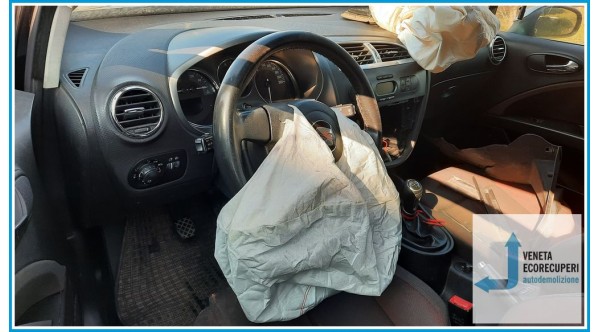 SEAT LEON 1P del 2005 parti usate e ricambi - Tipo Motore BKC