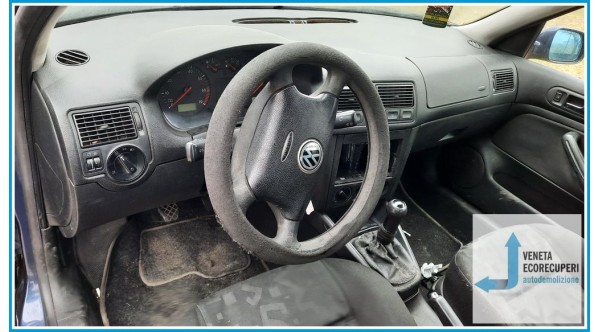 VOLKSWAGEN GOLF 1J del 1999 parti usate e ricambi - Tipo Motore AHW