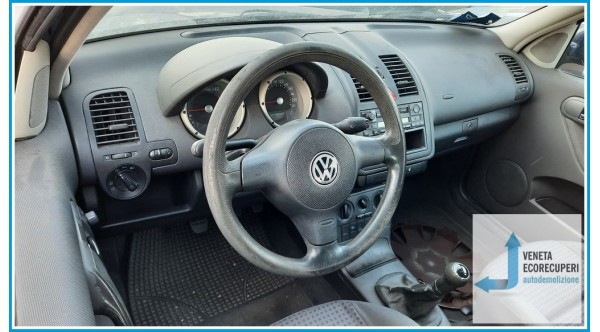 VOLKSWAGEN POLO 9N del 2001 parti usate e ricambi - Tipo Motore AMF