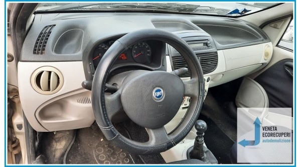 FIAT PUNTO 1N/1P del 2005 parti usate e ricambi - Tipo Motore 188A4000