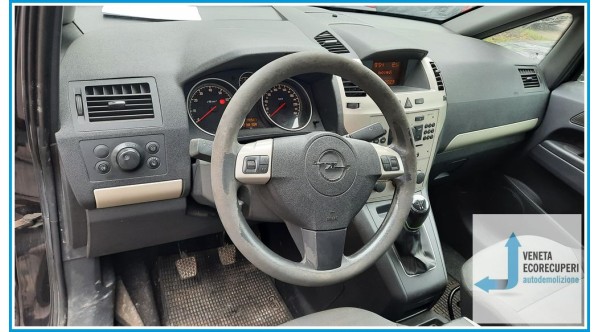 OPEL ZAFIRA A05 del 2008 parti usate e ricambi - Tipo Motore Z16YNG